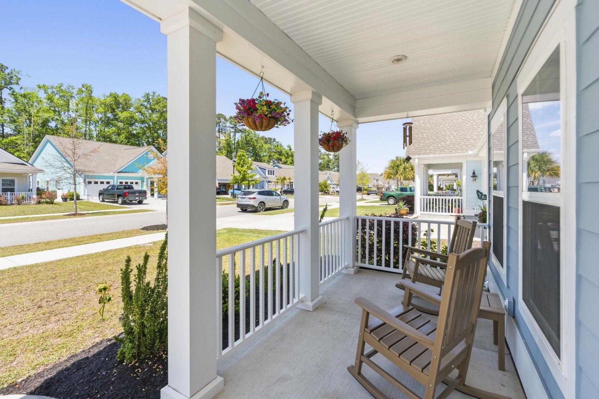 2621 Goldfinch Dr. Photo 4