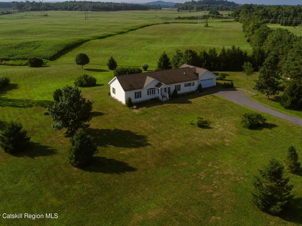 834 County Route 19 , Elizaville, NY 12523