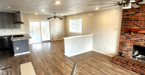 1865 Stardust Street, Reno, NV 89503 Photo