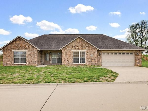 330 Briar Crest Drive, Jackson, MO 63755