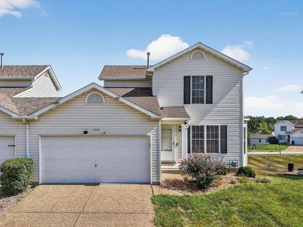 1059 Chesterfield Drive , Wentzville, MO 63385