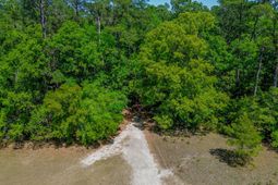 18 Dogwood Lane photo 4