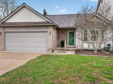 22787 Woodcreek Drive, Taylor, MI 48180