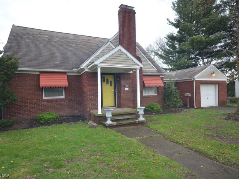 1601 Tonawanda Avenue, Akron, OH 44305 Photo 2