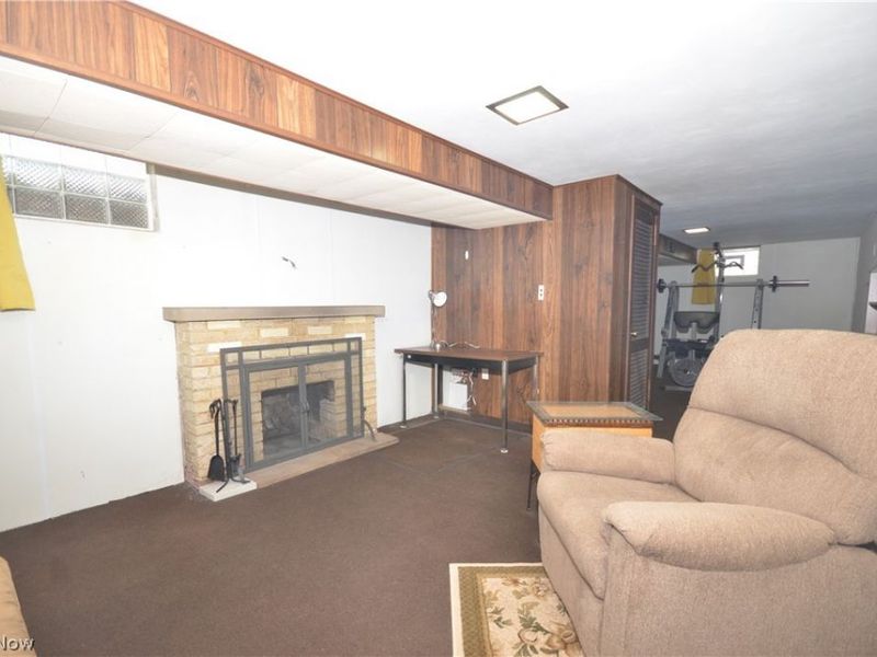 1601 Tonawanda Avenue, Akron, OH 44305 Photo 24