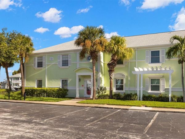 5243 BEACH DRIVE SE, Unit B, ST PETERSBURG, FL 33705