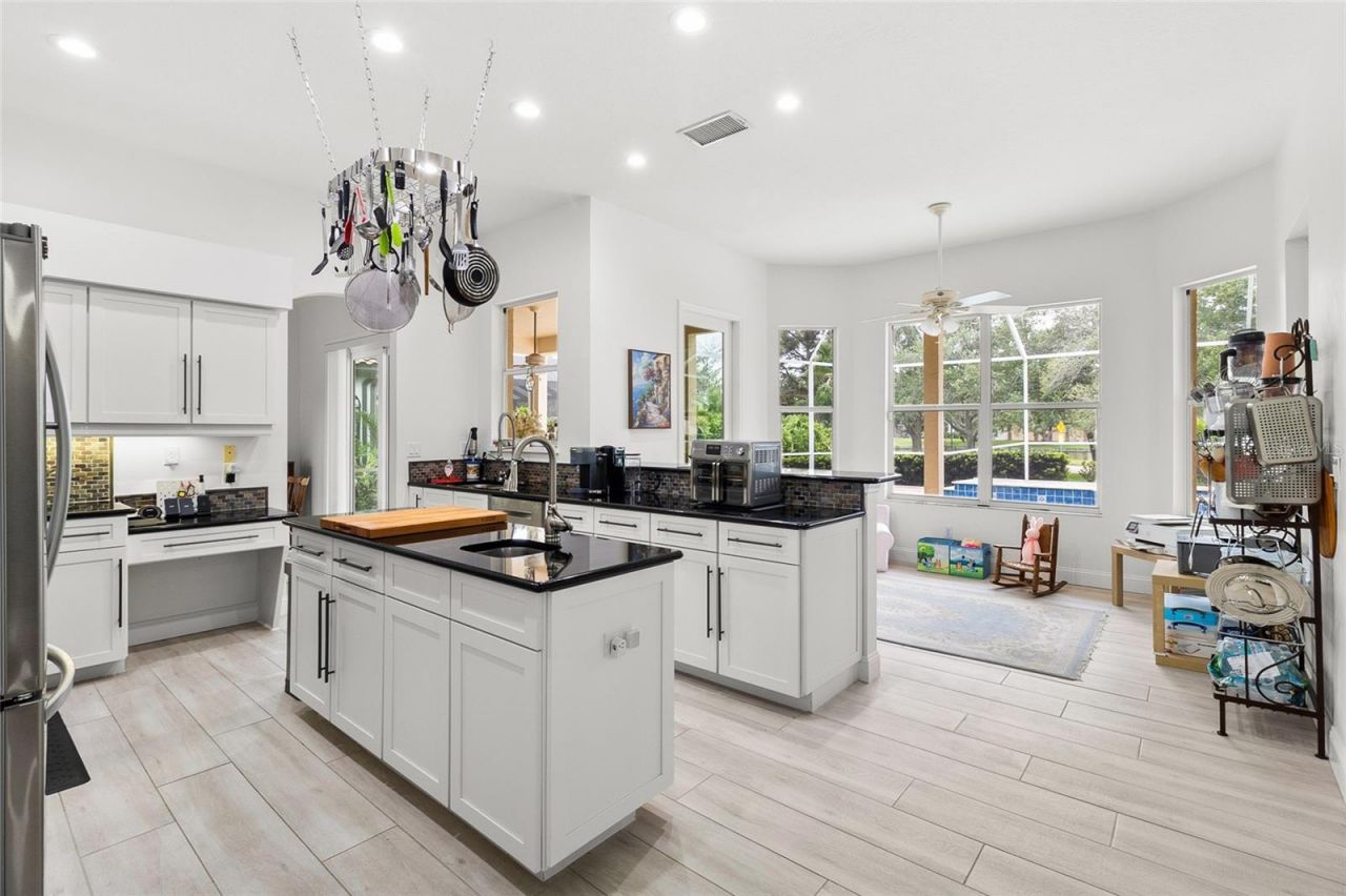 4815 Queen Palm Terrace Ne, Saint Petersburg, FL 33703 Photo