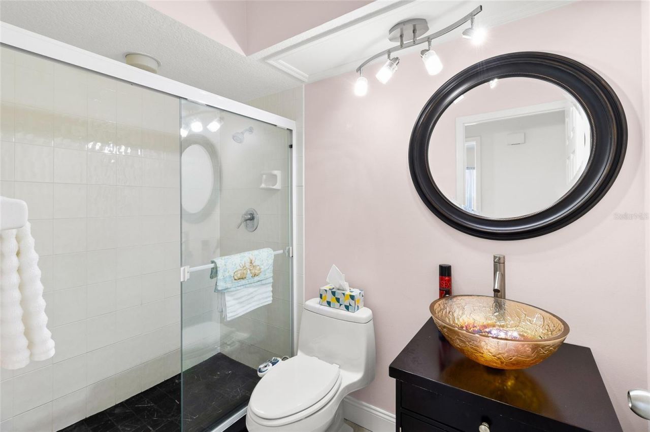 4815 Queen Palm Terrace Ne, Saint Petersburg, FL 33703 Photo