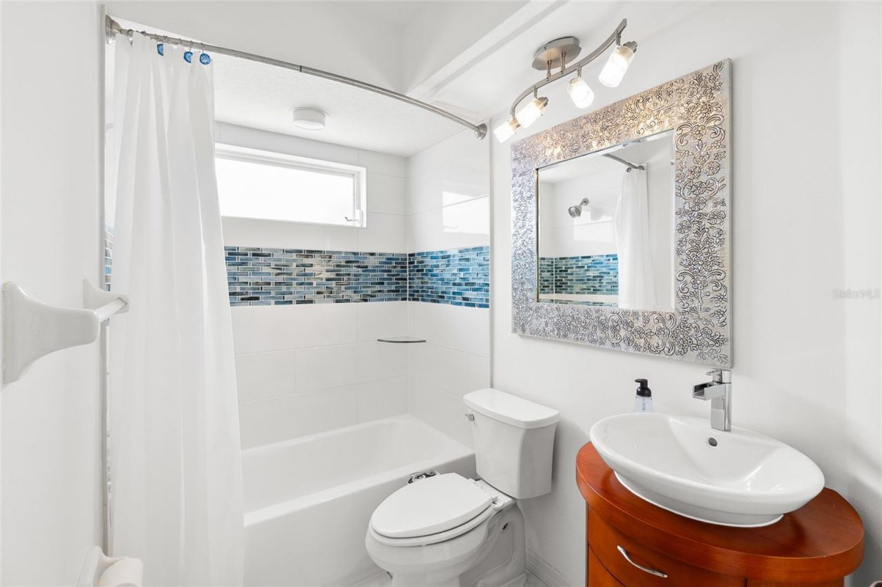 4815 Queen Palm Terrace Ne, Saint Petersburg, FL 33703 Photo