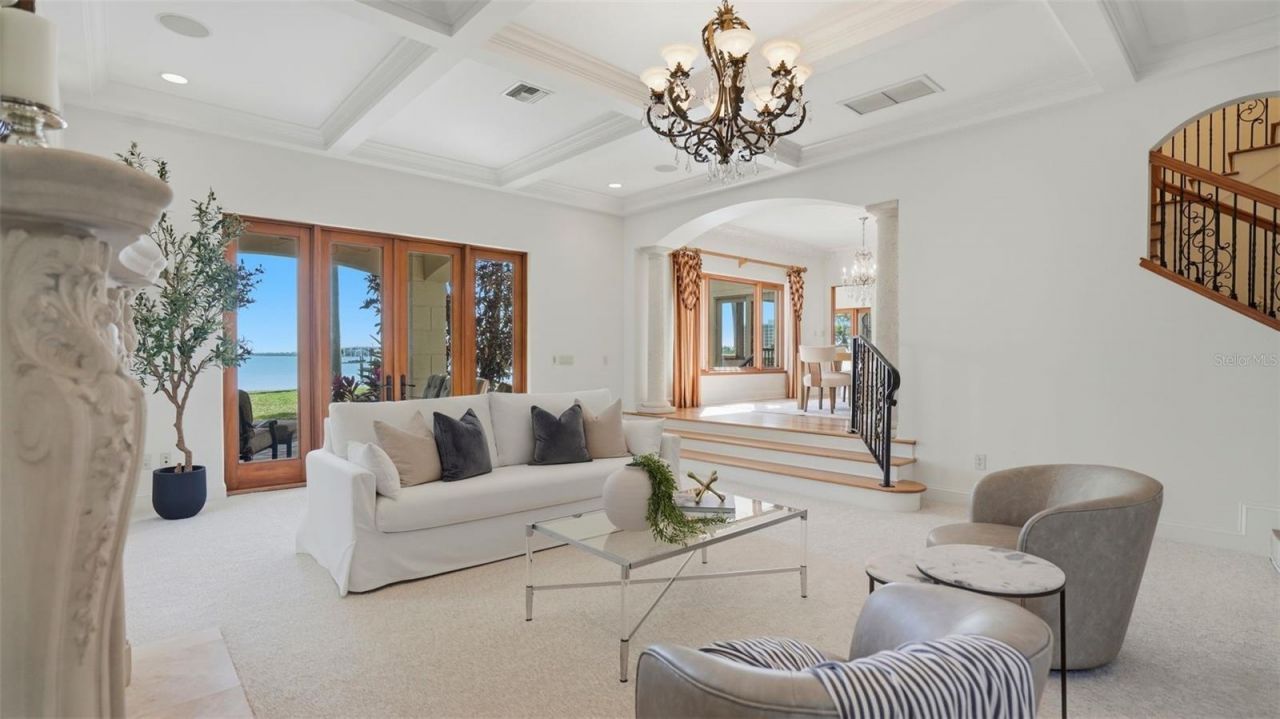 6755 30th Street S, Saint Petersburg, FL 33712 Photo