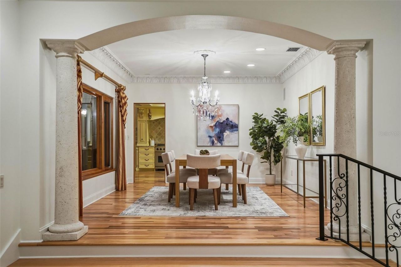 6755 30th Street S, Saint Petersburg, FL 33712 Photo