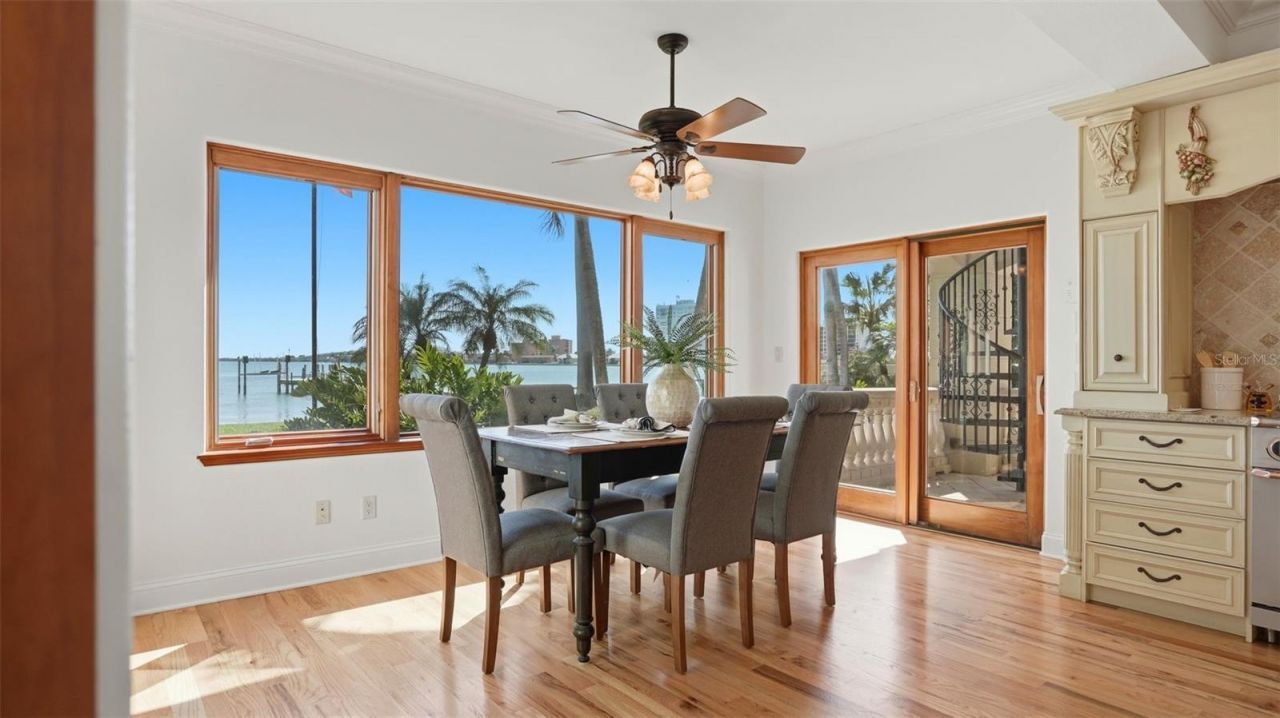 6755 30th Street S, Saint Petersburg, FL 33712 Photo