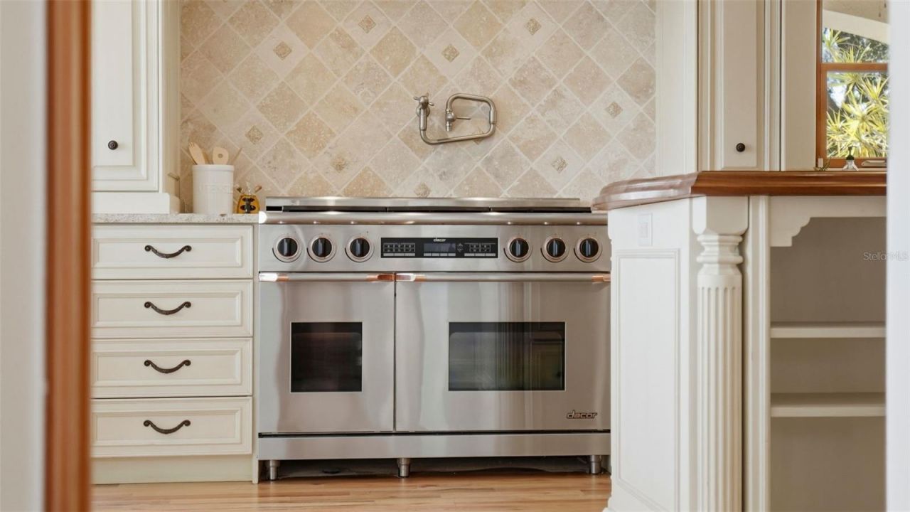 6755 30th Street S, Saint Petersburg, FL 33712 Photo