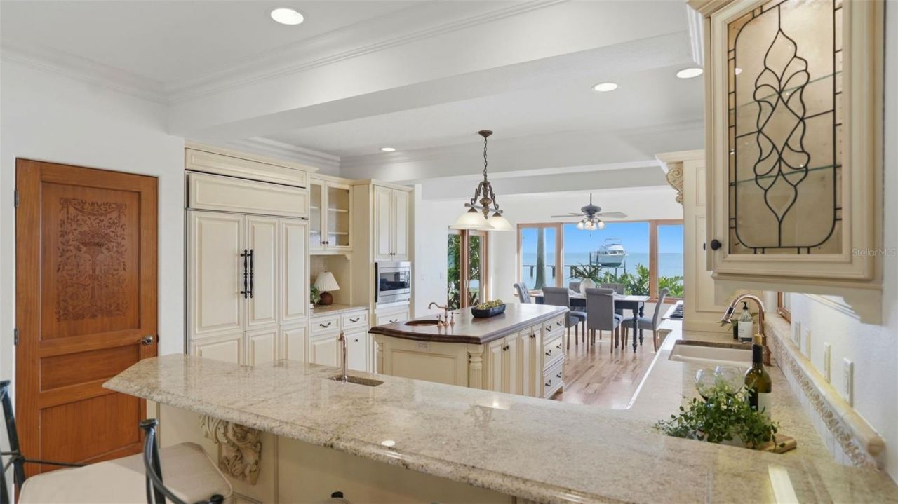 6755 30th Street S, Saint Petersburg, FL 33712 Photo