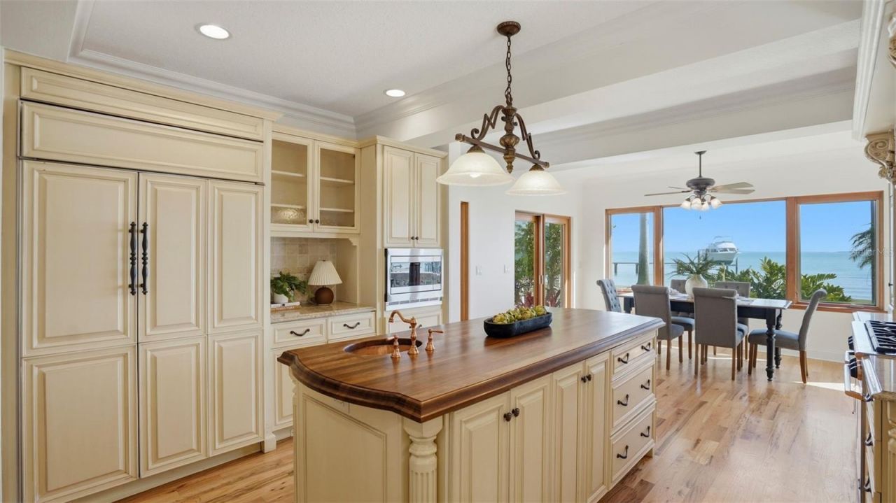 6755 30th Street S, Saint Petersburg, FL 33712 Photo