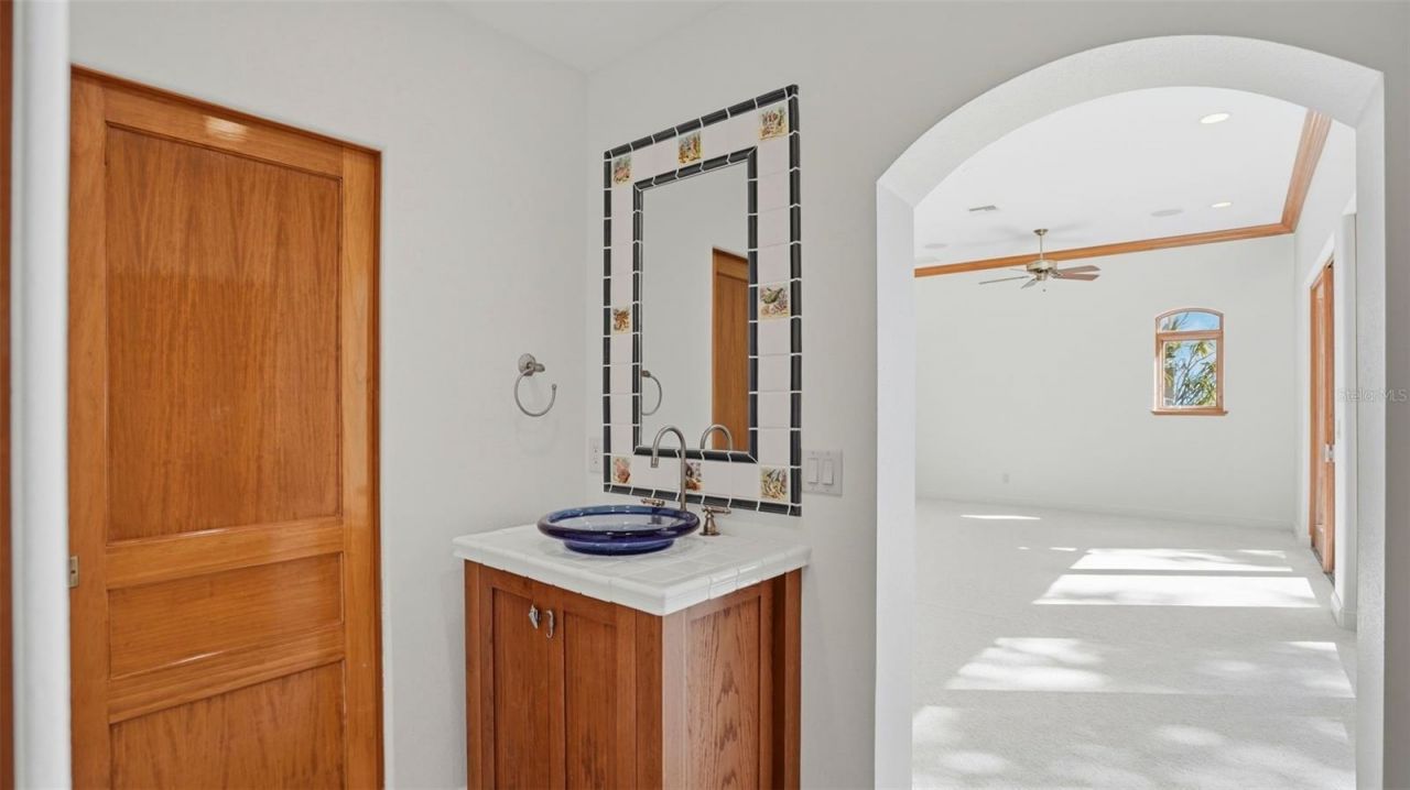 6755 30th Street S, Saint Petersburg, FL 33712 Photo