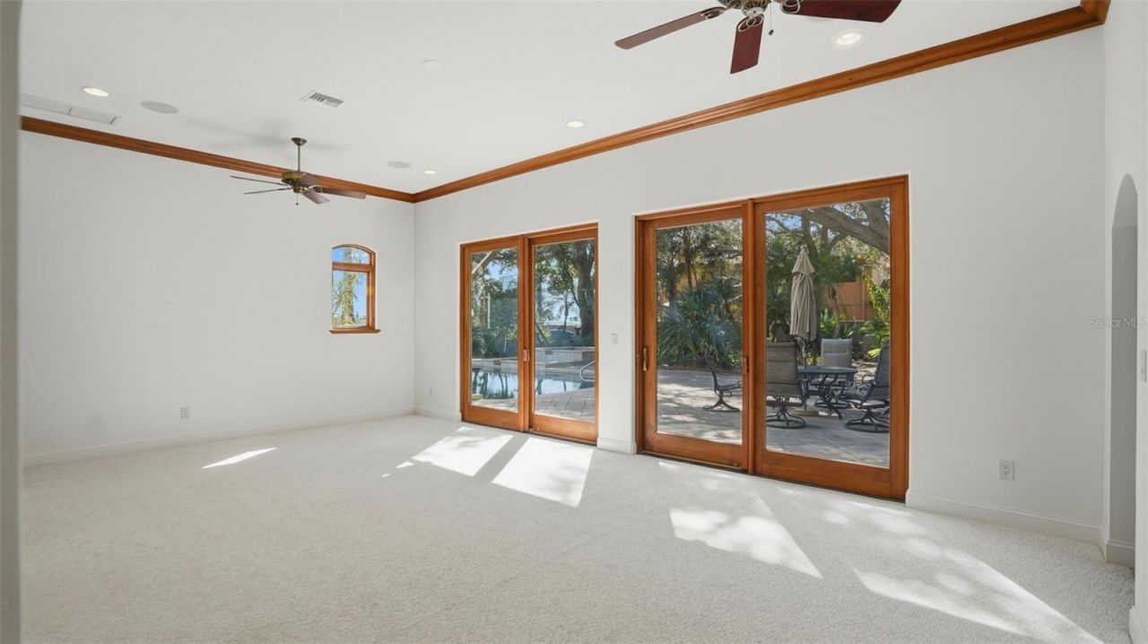 6755 30th Street S, Saint Petersburg, FL 33712 Photo