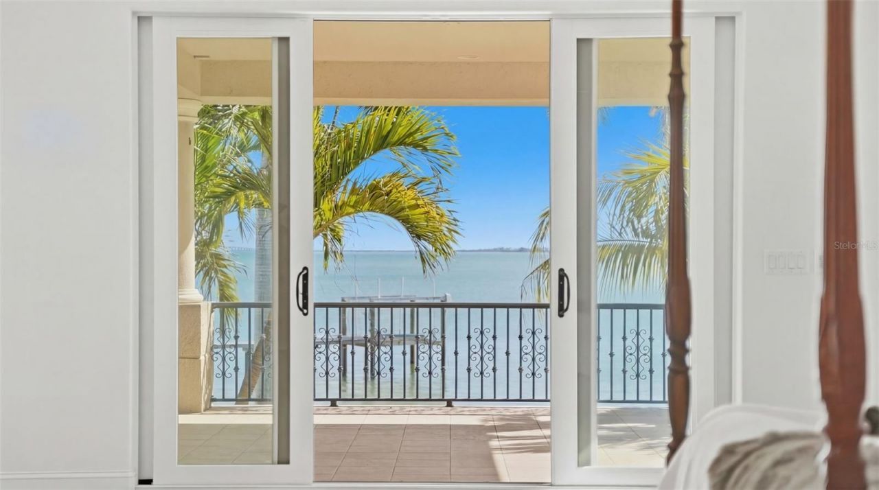 6755 30th Street S, Saint Petersburg, FL 33712 Photo