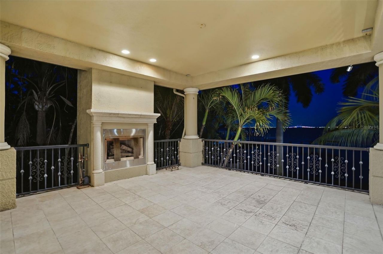 6755 30th Street S, Saint Petersburg, FL 33712 Photo