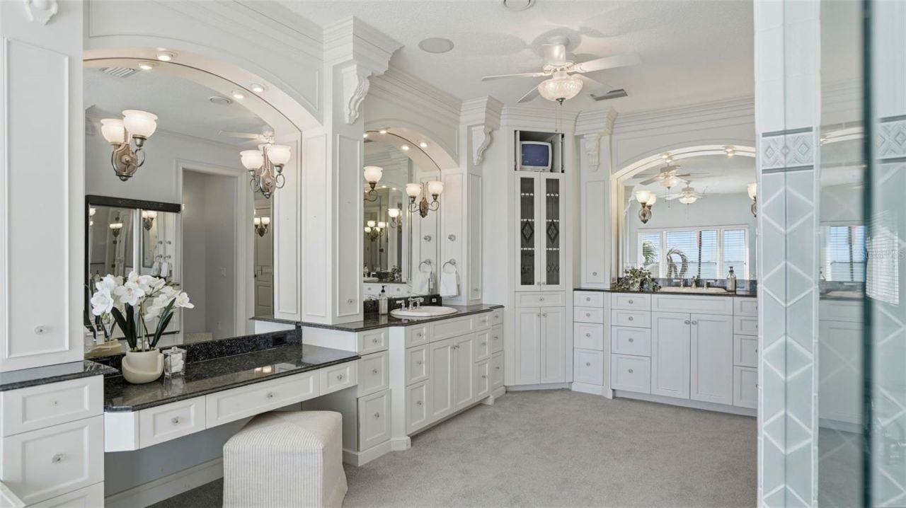 6755 30th Street S, Saint Petersburg, FL 33712 Photo