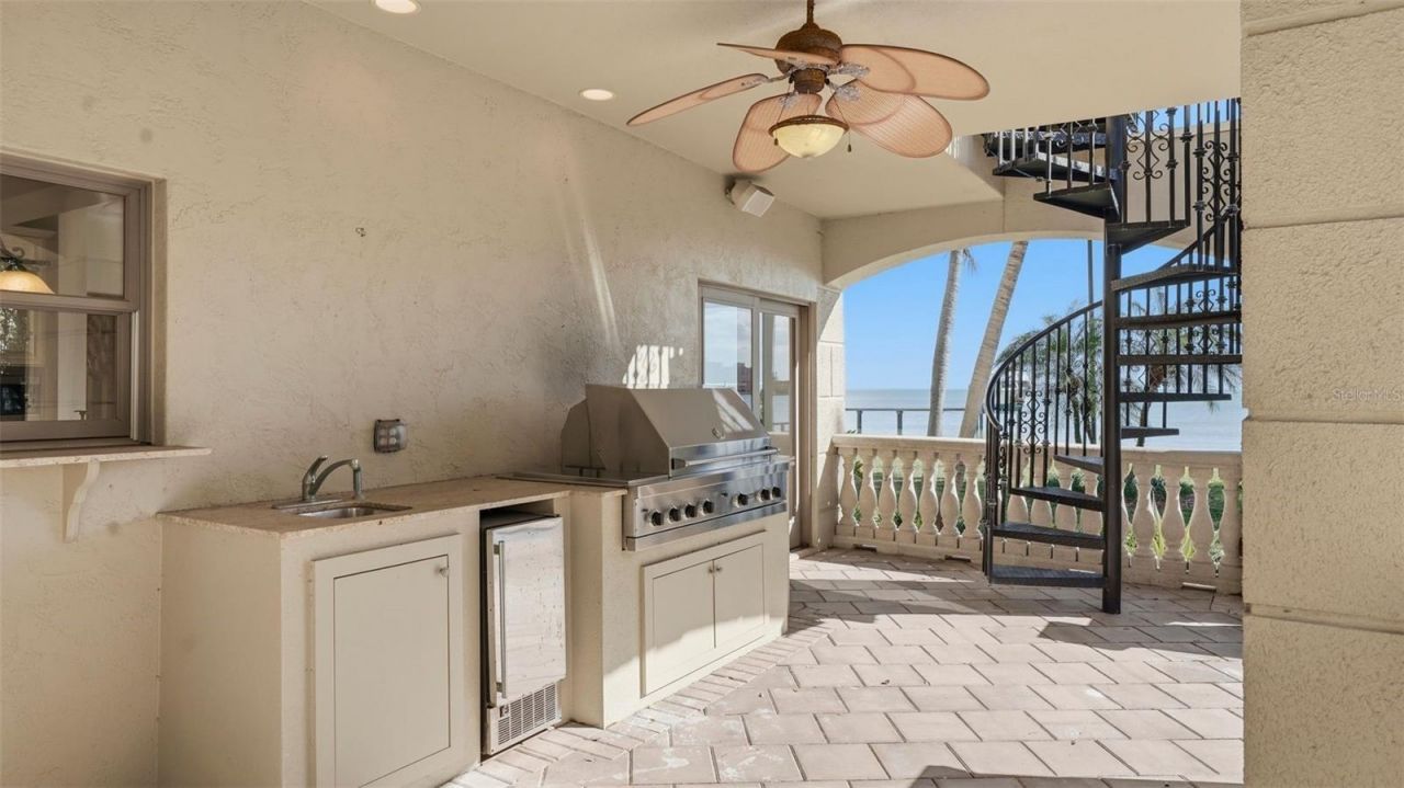 6755 30th Street S, Saint Petersburg, FL 33712 Photo