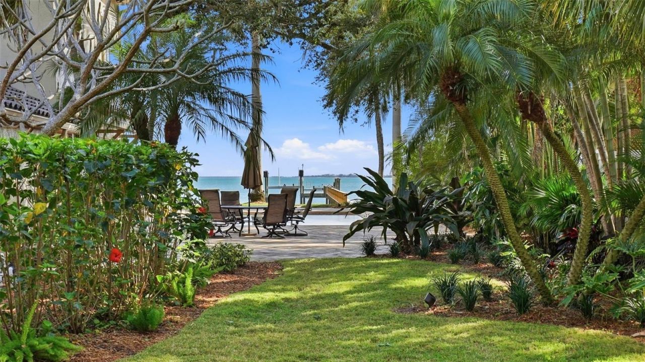 6755 30th Street S, Saint Petersburg, FL 33712 Photo