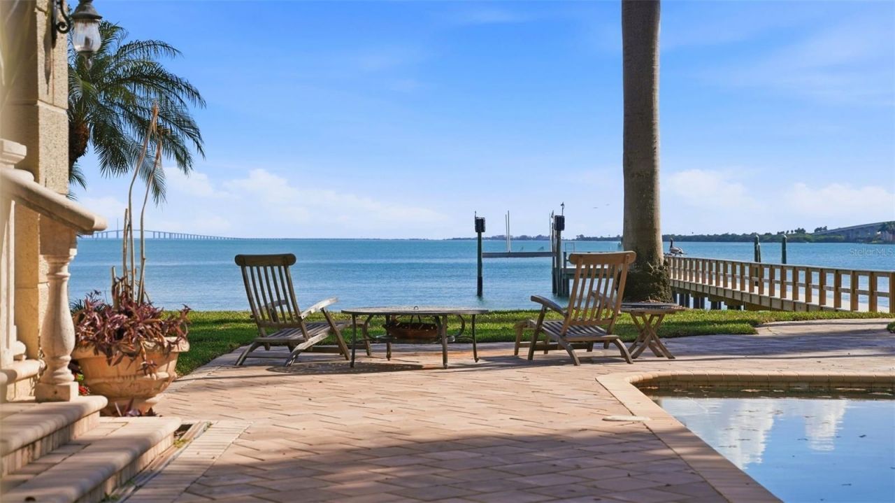 6755 30th Street S, Saint Petersburg, FL 33712 Photo