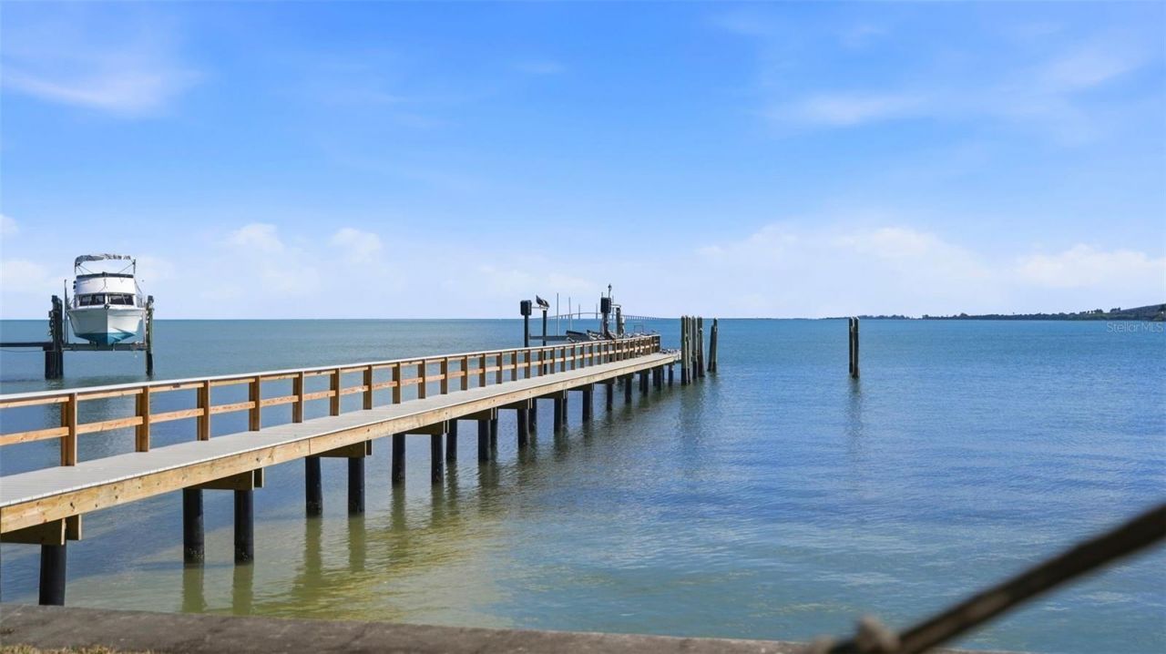 6755 30th Street S, Saint Petersburg, FL 33712 Photo