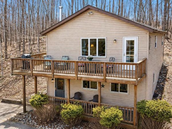 W16468 S HILBERT DRIVE, Armstrong Creek, WI 54103