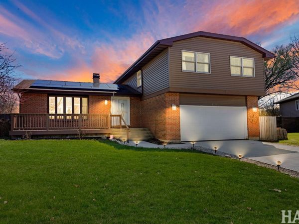 5209 Springdale Lane , McHenry, IL 60050