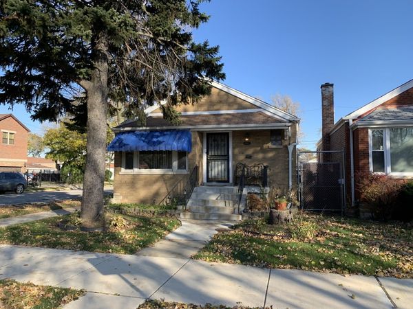 8901 S East End Avenue , Chicago, IL 60617