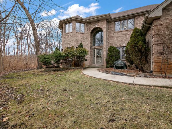 321 Royal Oak Drive, Steger, IL 60475