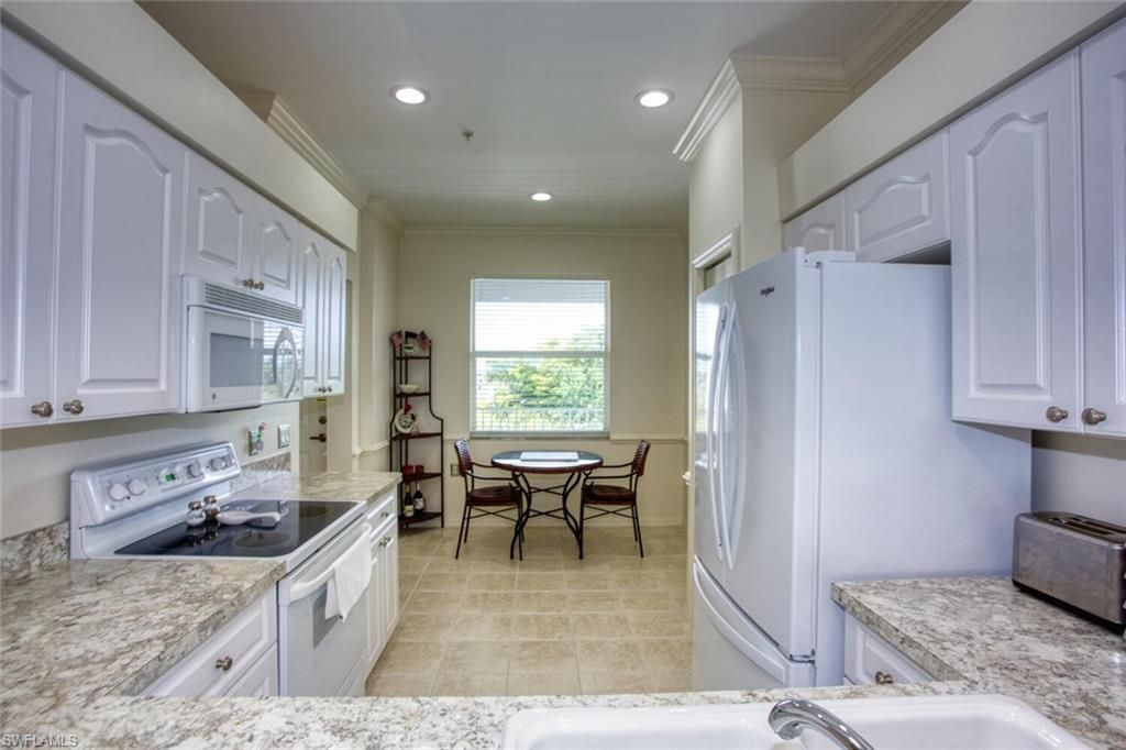 10453 Washingtonia Palm Way, Unit 3343, Fort Myers, FL 33966 Photo