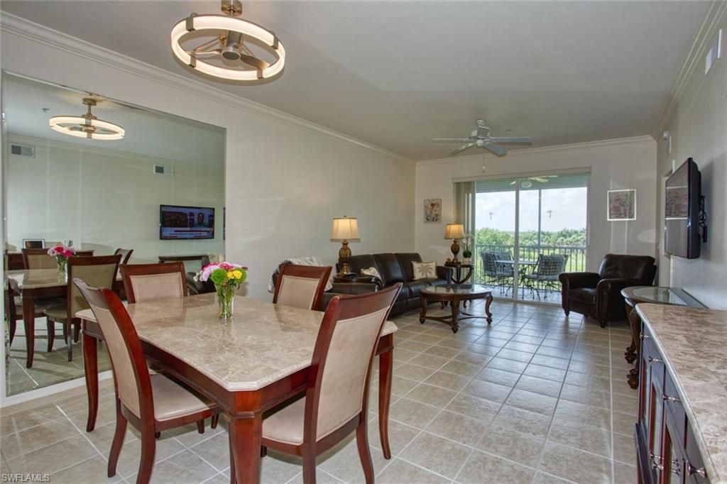 10453 Washingtonia Palm Way, Unit 3343, Fort Myers, FL 33966 Photo