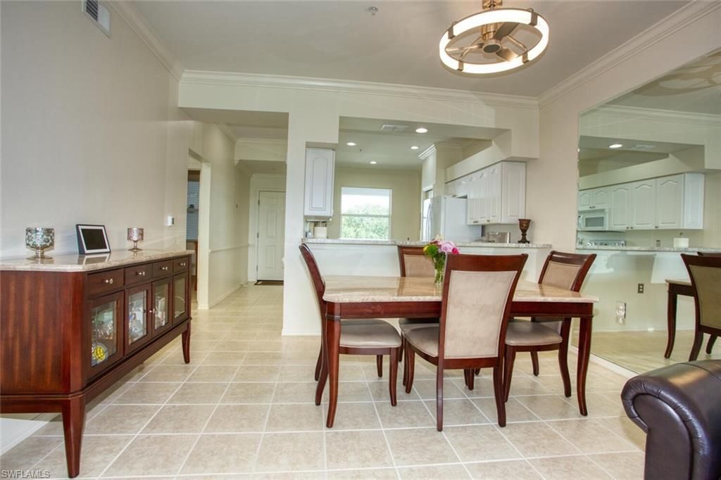 10453 Washingtonia Palm Way, Unit 3343, Fort Myers, FL 33966 Photo