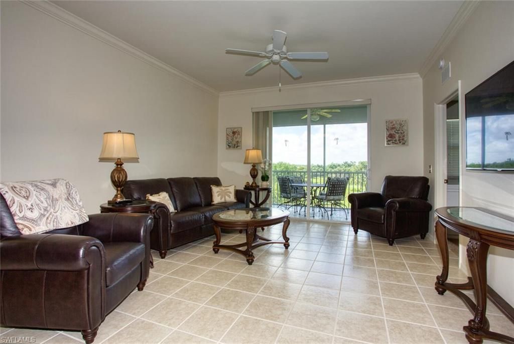 10453 Washingtonia Palm Way, Unit 3343, Fort Myers, FL 33966 Photo