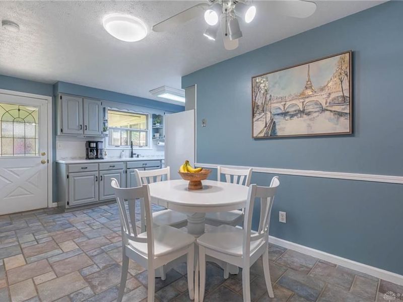 5385 Royalwood Drive, Centerville, OH 45429 Photo 10