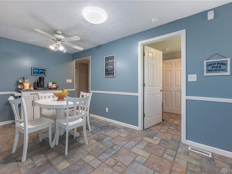 5385 Royalwood Drive, Centerville, OH 45429 Photo 13