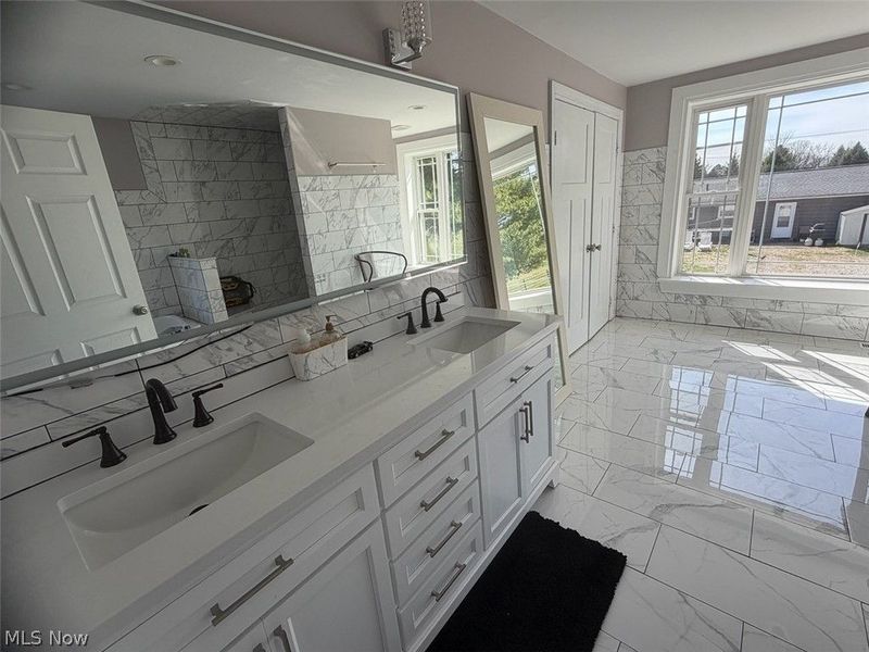 6395 Easton Street NE, Louisville, OH 44641 Photo 29