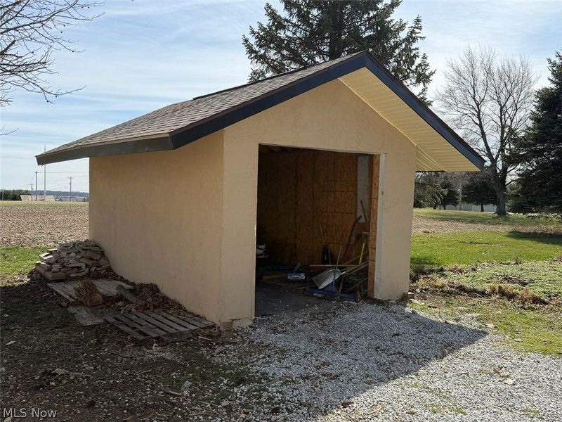 6395 Easton Street NE, Louisville, OH 44641 Photo 37