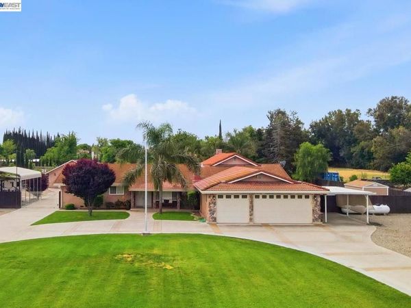 11378 Mountain View Rd, Tracy, CA 95376
