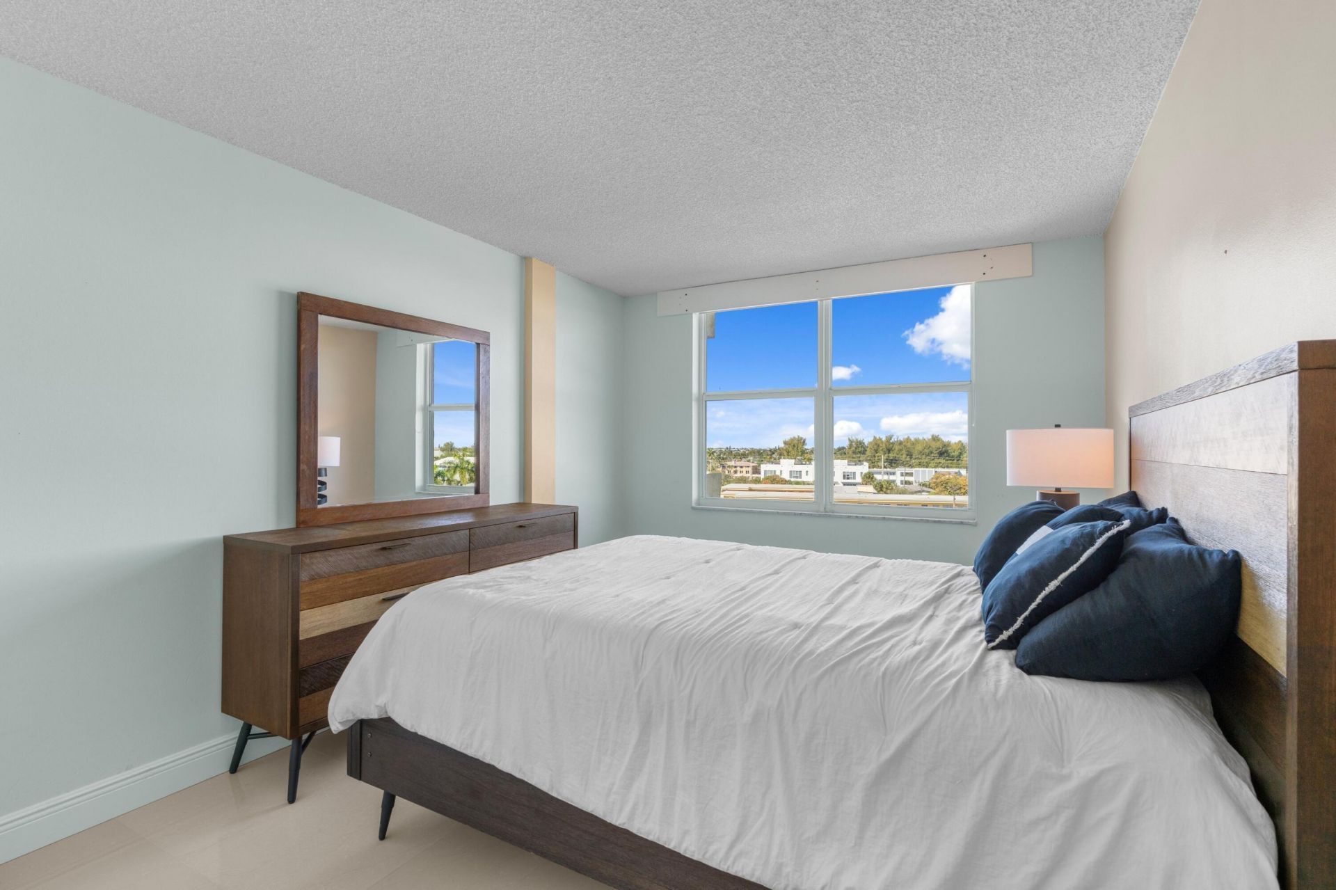 1009 N Ocean Boulevard, Unit 603, Pompano Beach, FL 33062 Photo