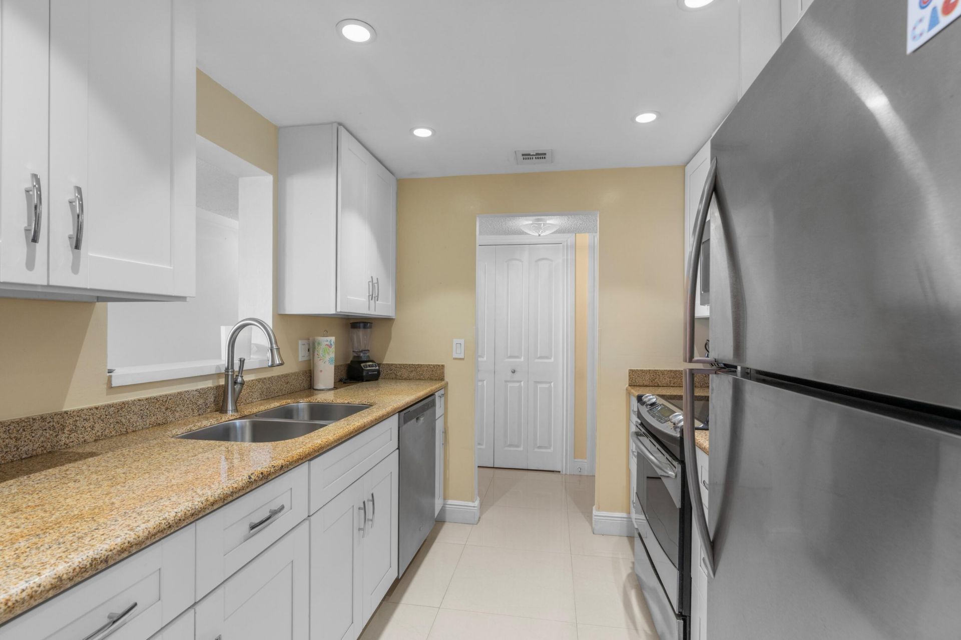 1009 N Ocean Boulevard, Unit 603, Pompano Beach, FL 33062 Photo