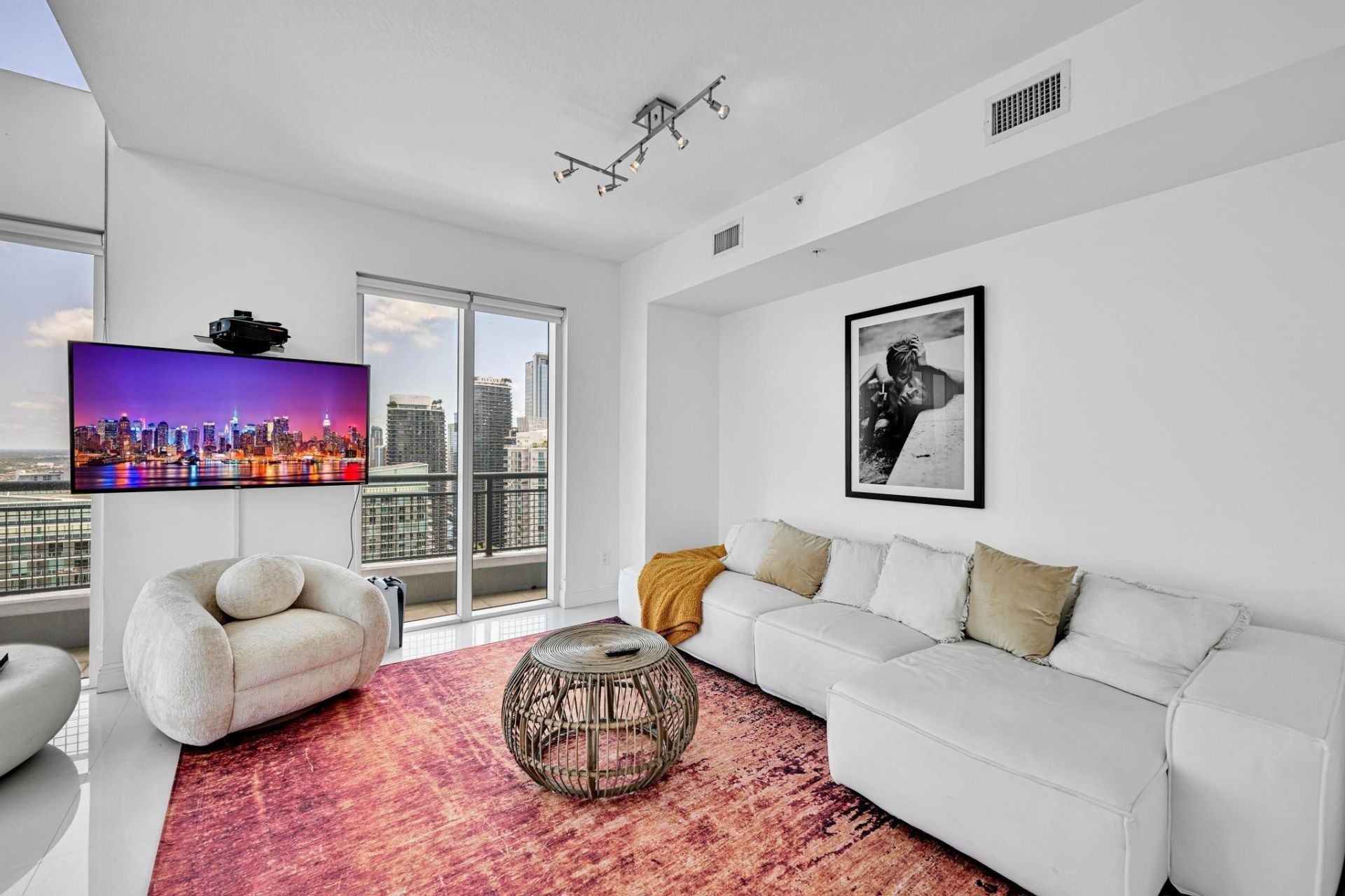60 SW 13th Street, Unit 4013, Miami, FL 33130 Photo