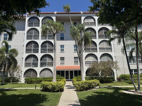 250 NE 20th Street, Unit 5220, Boca Raton, FL 33431