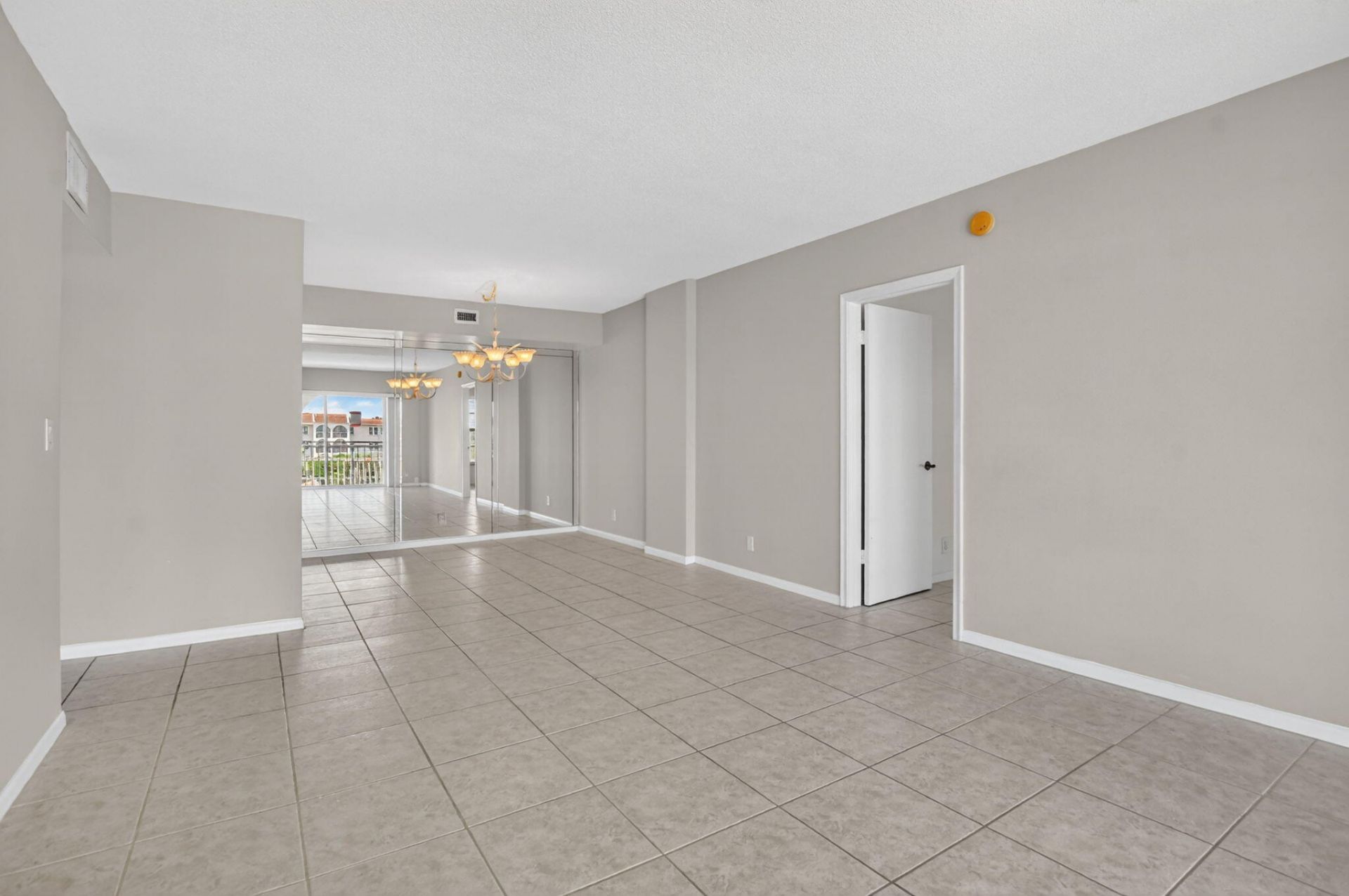 250 NE 20th Street, Unit 5220, Boca Raton, FL 33431 Photo