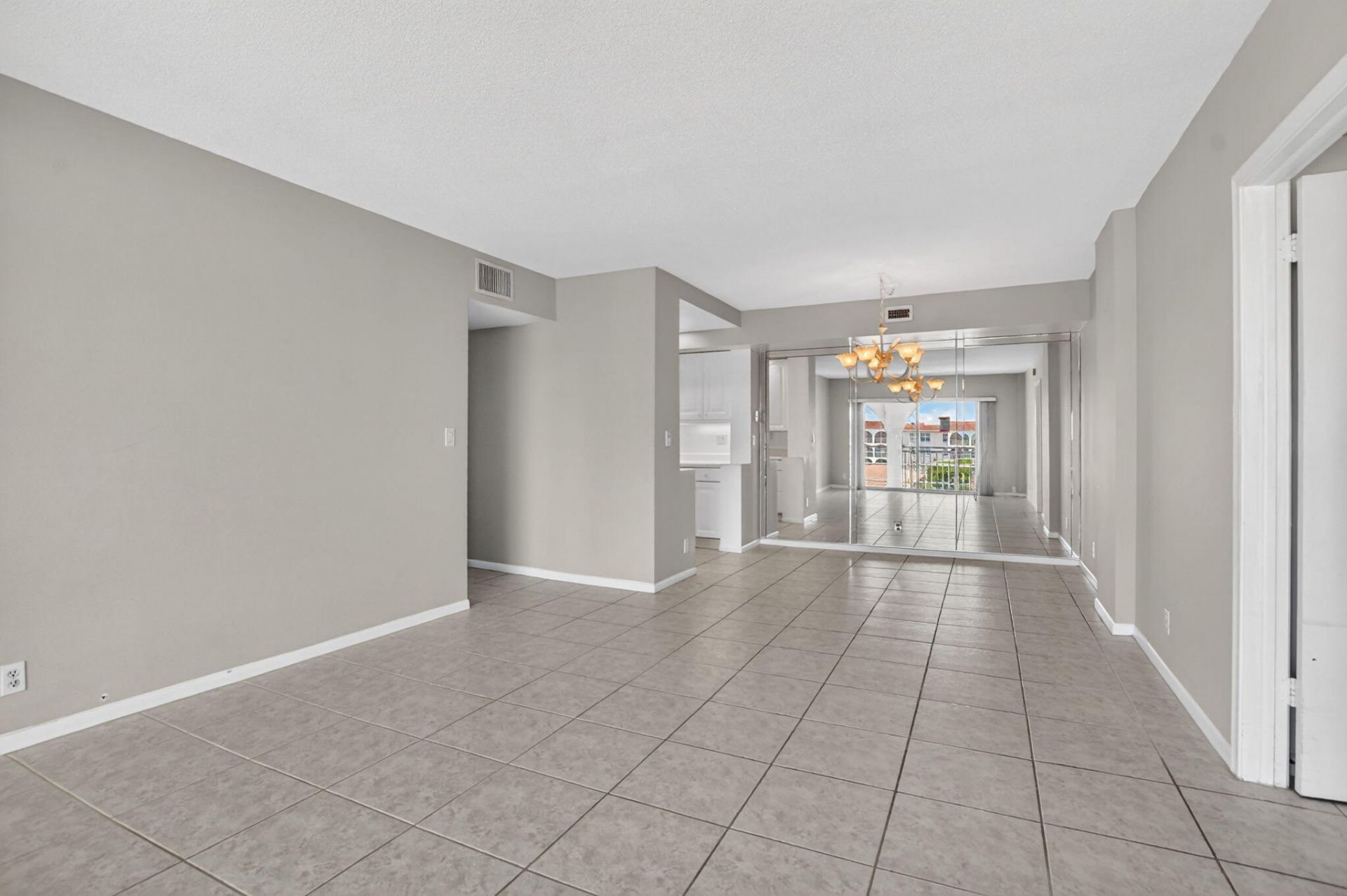 250 NE 20th Street, Unit 5220, Boca Raton, FL 33431 Photo