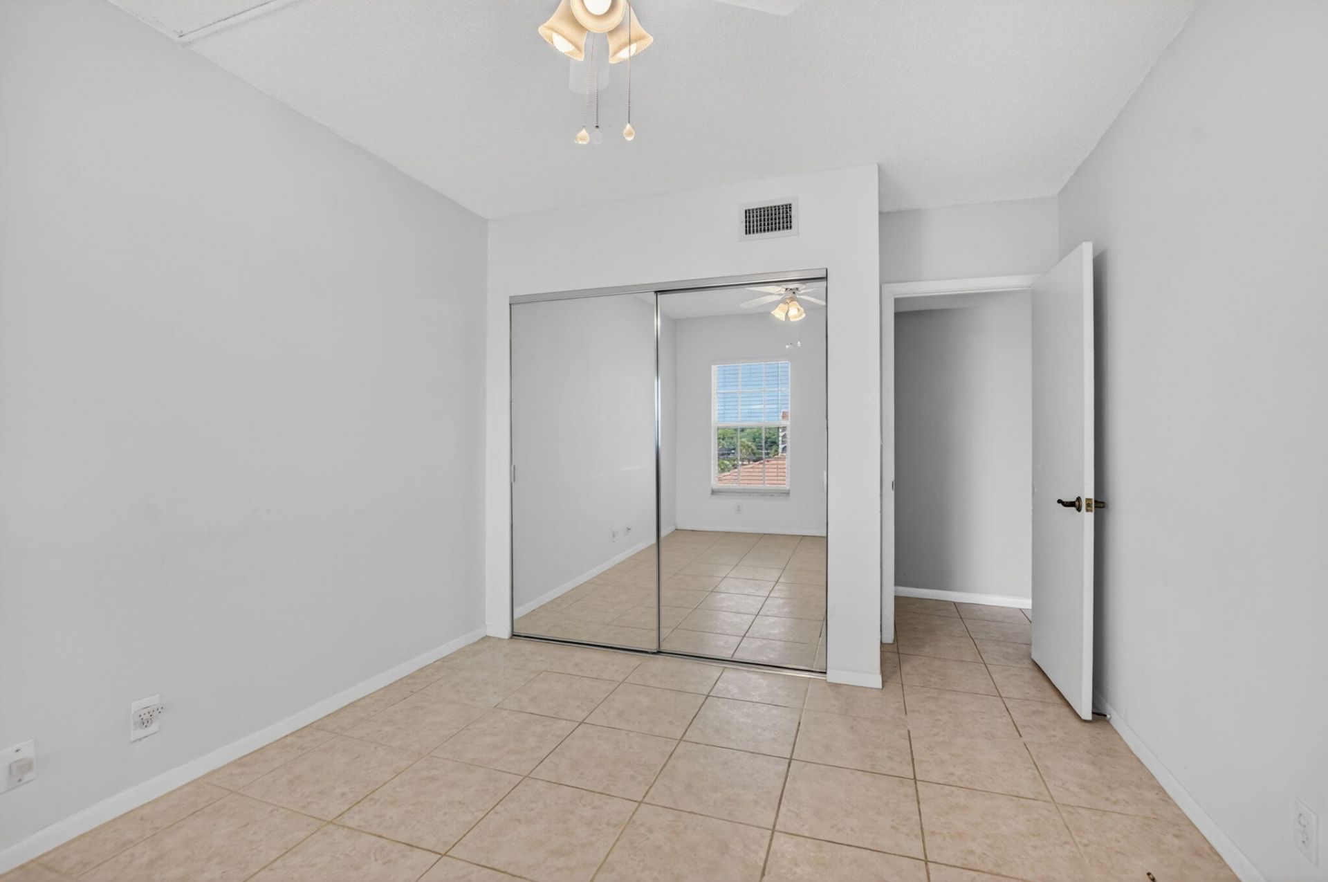 250 NE 20th Street, Unit 5220, Boca Raton, FL 33431 Photo