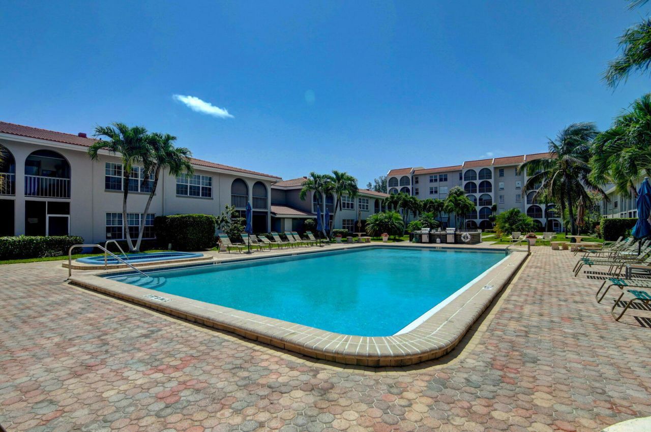250 NE 20th Street, Unit 5220, Boca Raton, FL 33431 Photo