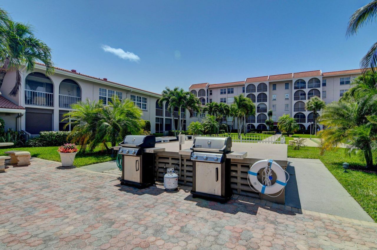 250 NE 20th Street, Unit 5220, Boca Raton, FL 33431 Photo